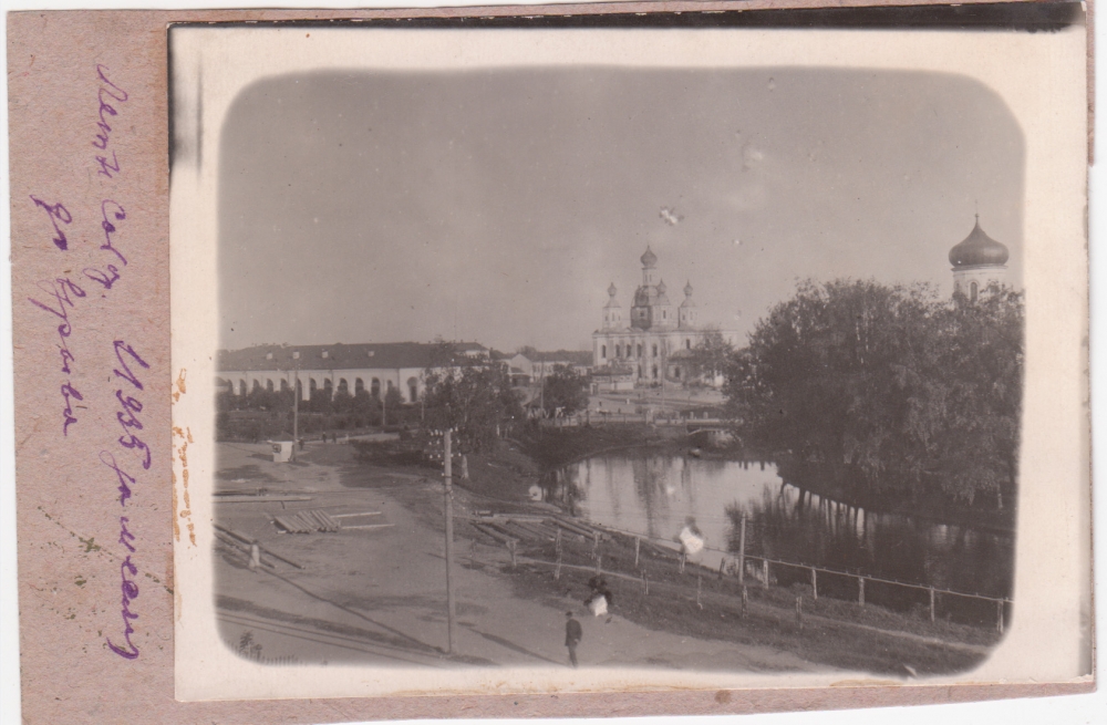 Казанский собор подготавливают ко взрыву. Фото 1930-е гг.